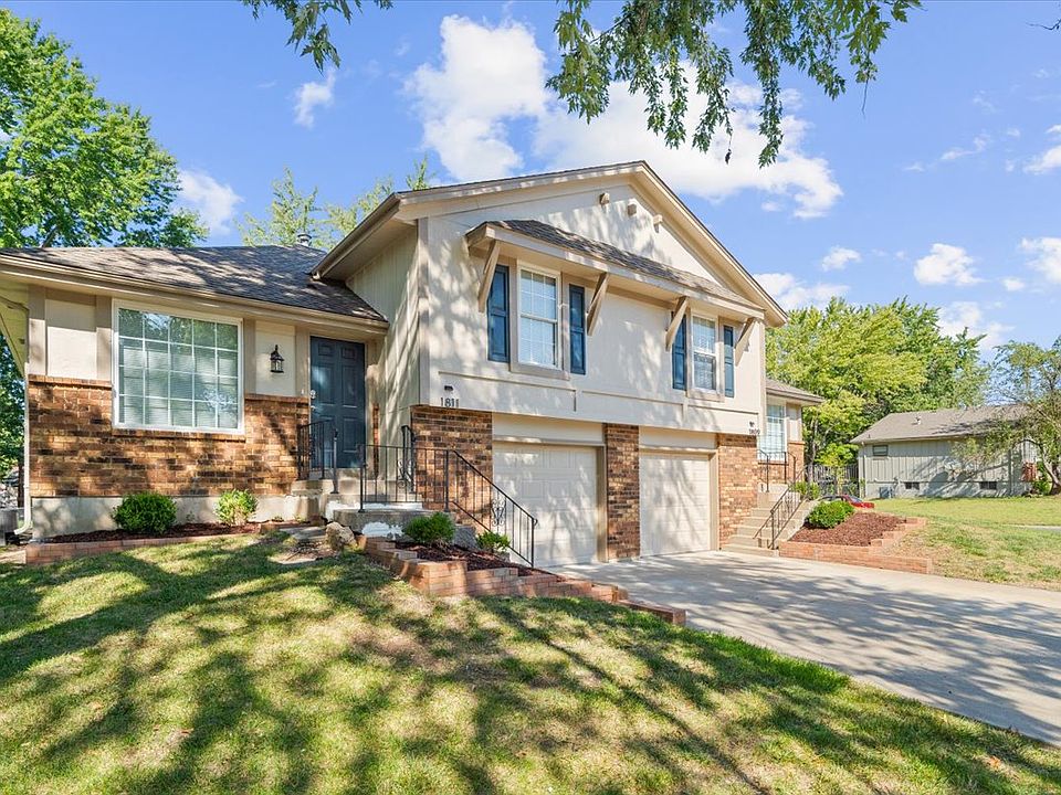 1809 & 1811 S. Scarborough St