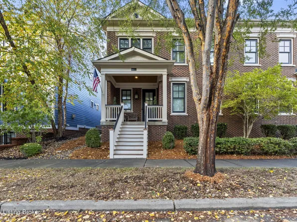 9405 Delphinium St #A, Prospect, KY 40059