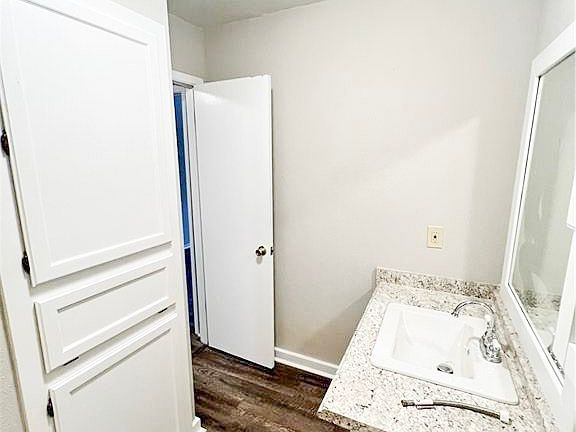 5th image of 3802 College Main St APT 8