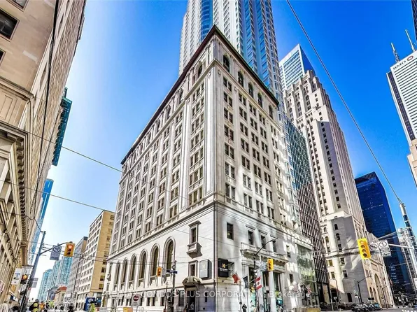 1 King St W #4301, Toronto, ON M5H 1A1