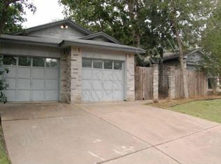 2804 Bishops Gate Cir, Bryan, TX 77807