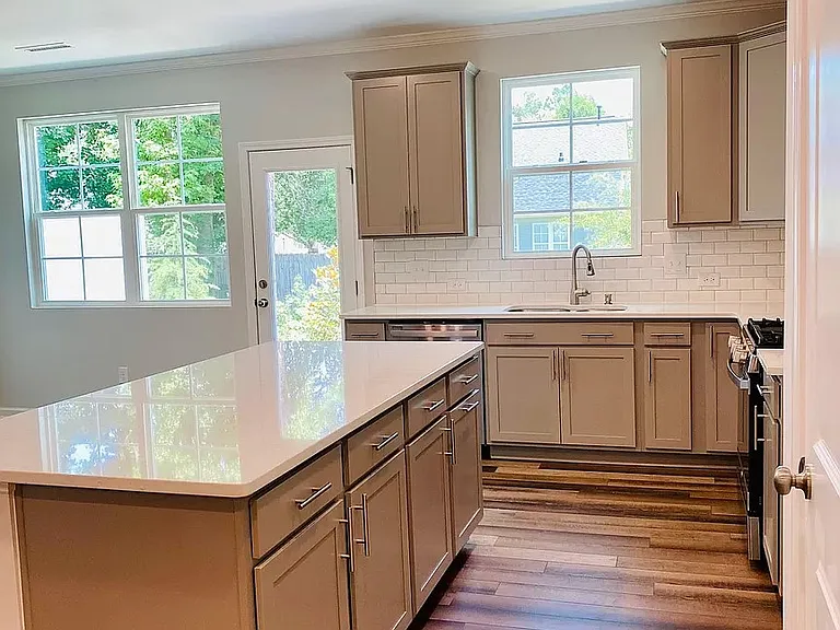 209 Gremar Dr — Photo 6