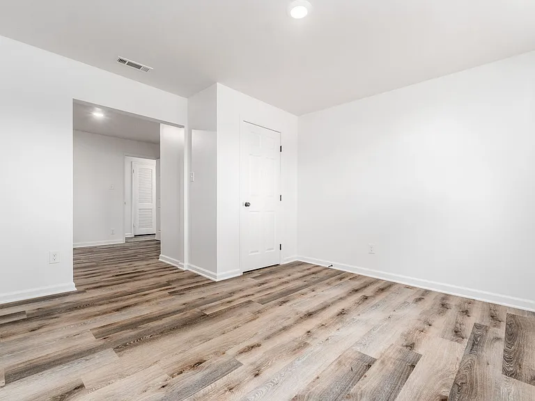 4363 Allen Dr — Photo 29
