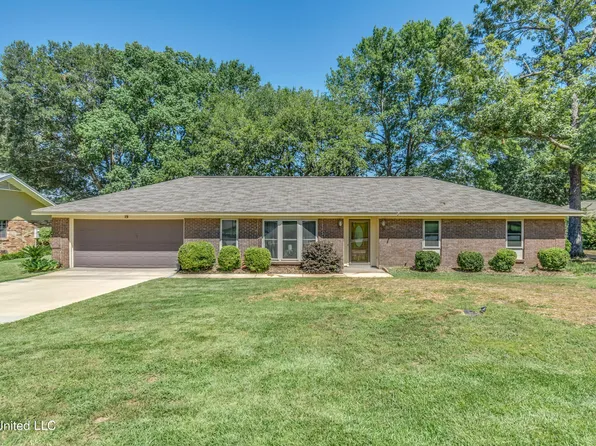 19 Crosswoods Rd, Brandon, MS 39042