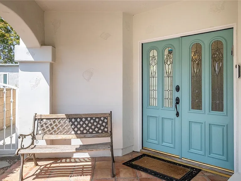 1021 Avenue D — Photo 31