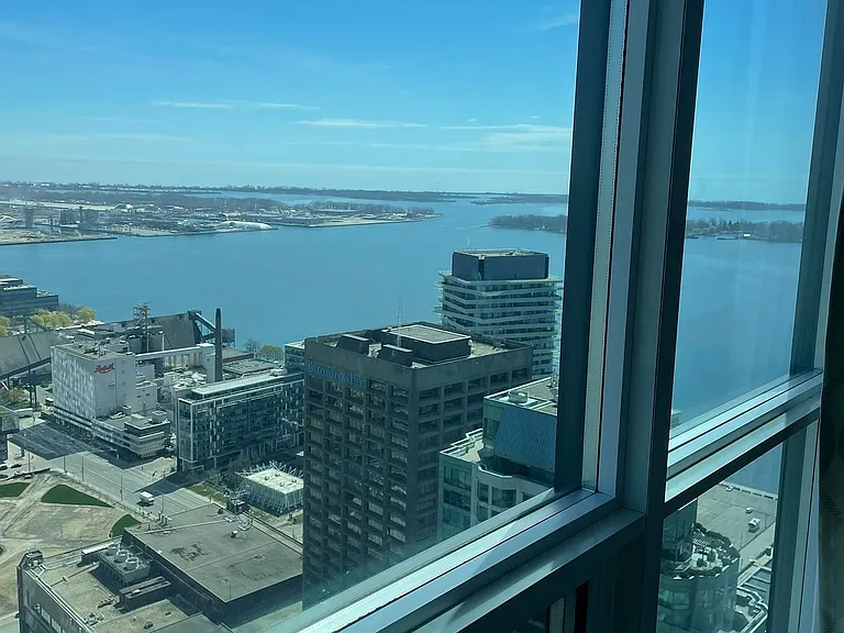 16 Harbour St #4904 — Photo 11
