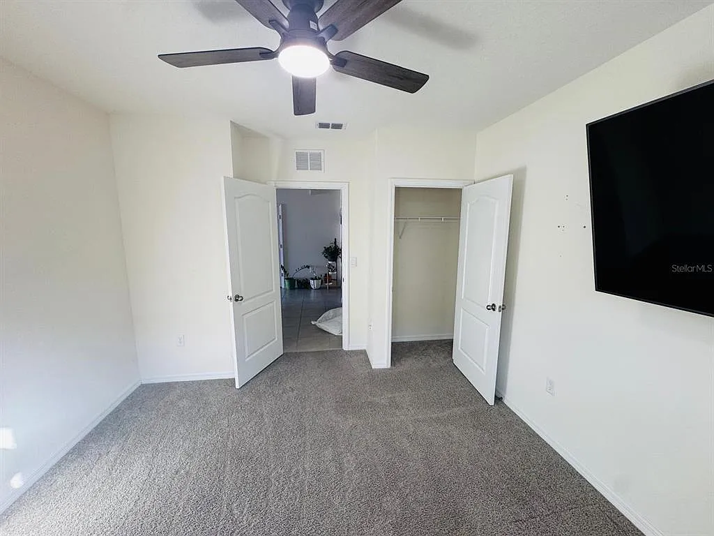 4 bed, 2.0 bath, 1815 sqft, $2,500 — Photo 2