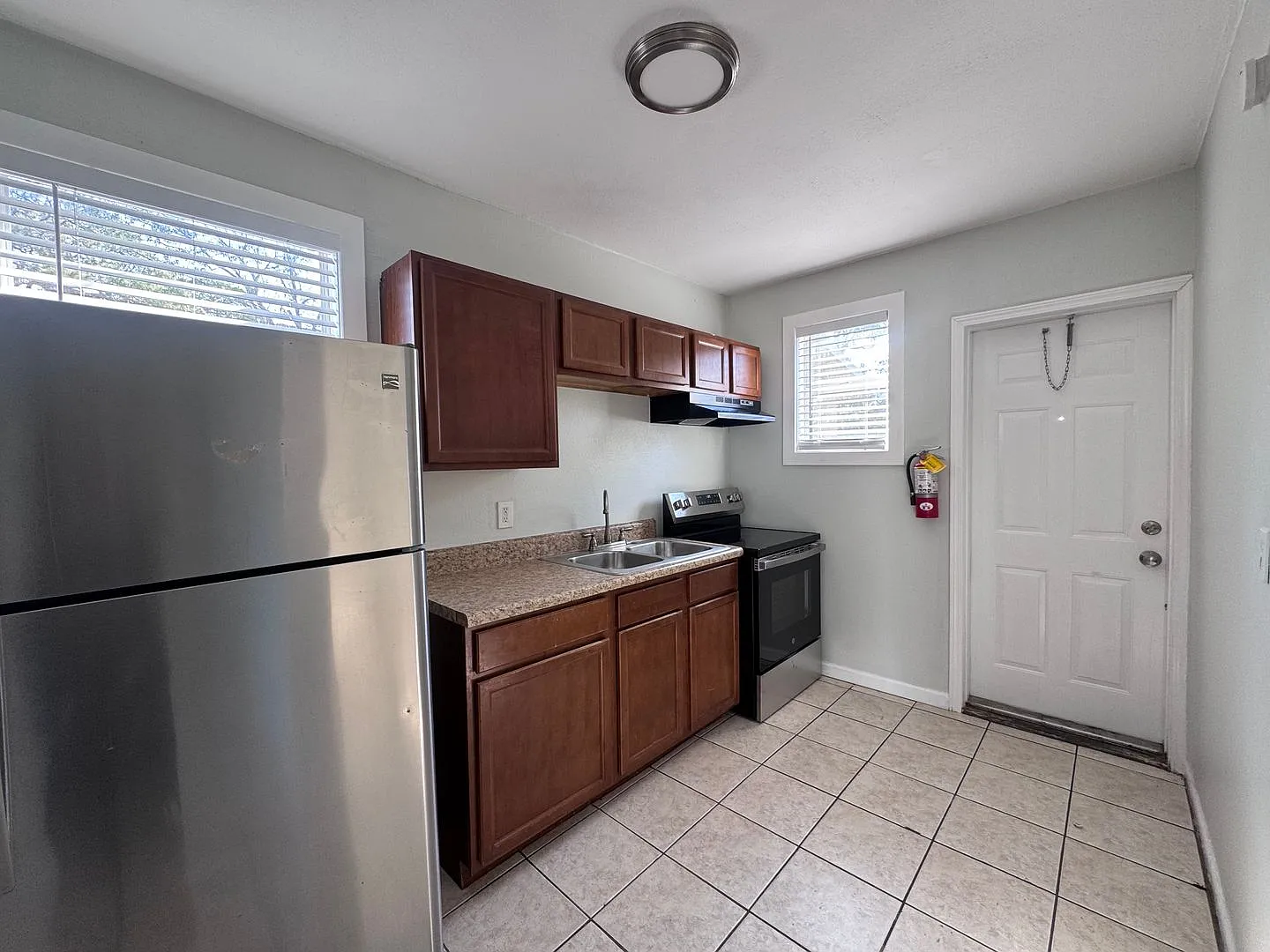 Palmetto 5 — Photo 1