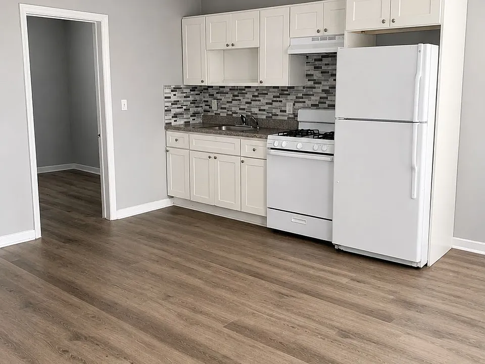 76-78 N 1st St #3