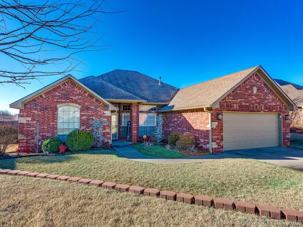427 Westchester Ct, Ada, OK 74820
