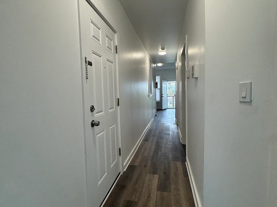 206 N California Ave #3