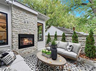 5111 W 72nd Ter, Prairie Village, KS 66208