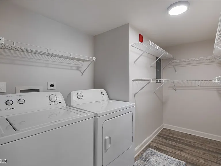 3021 Sandpiper Bay Cir #E106 — Photo 19