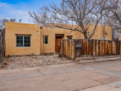 112 Callejon Tisnado, Santa Fe, NM, 87501