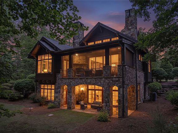 4th image of 201 Ironwood Ct