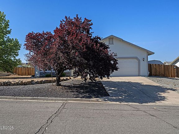 2nd image of 439 Beau Ct