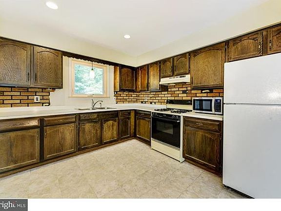 4th image of 46 Eldridge St