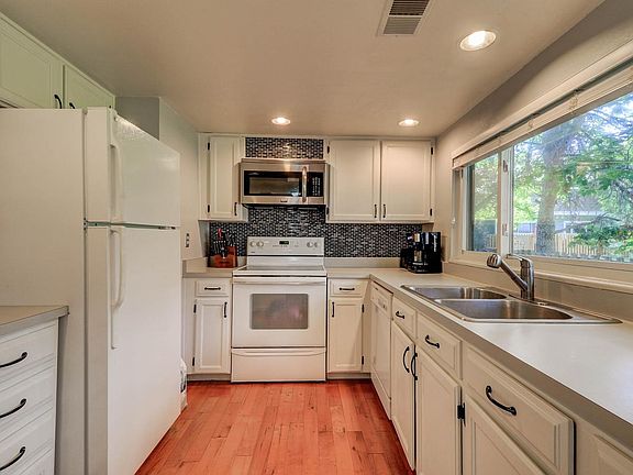 View looking into Kitchen