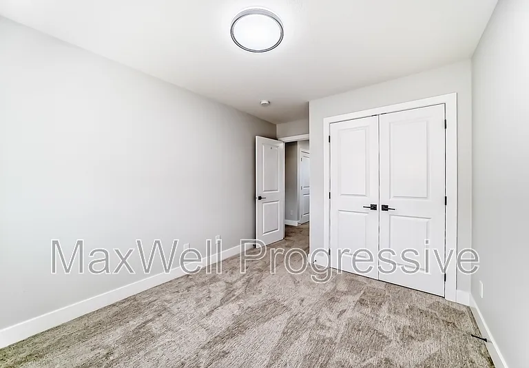 12901 123a St NW #MAIN — Photo 34