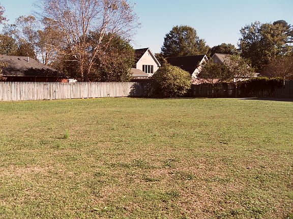 2nd image of 2703 King Arthur Ct SW