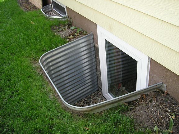 Egress window