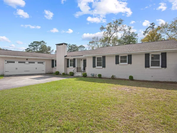 3 Holly Tree Ct, Columbia, SC 29204