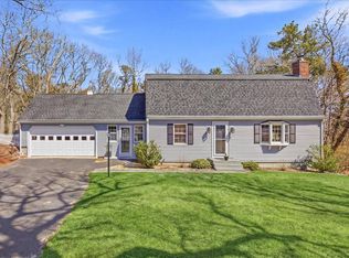 8 Canapitsit Drive, Teaticket, MA 02536