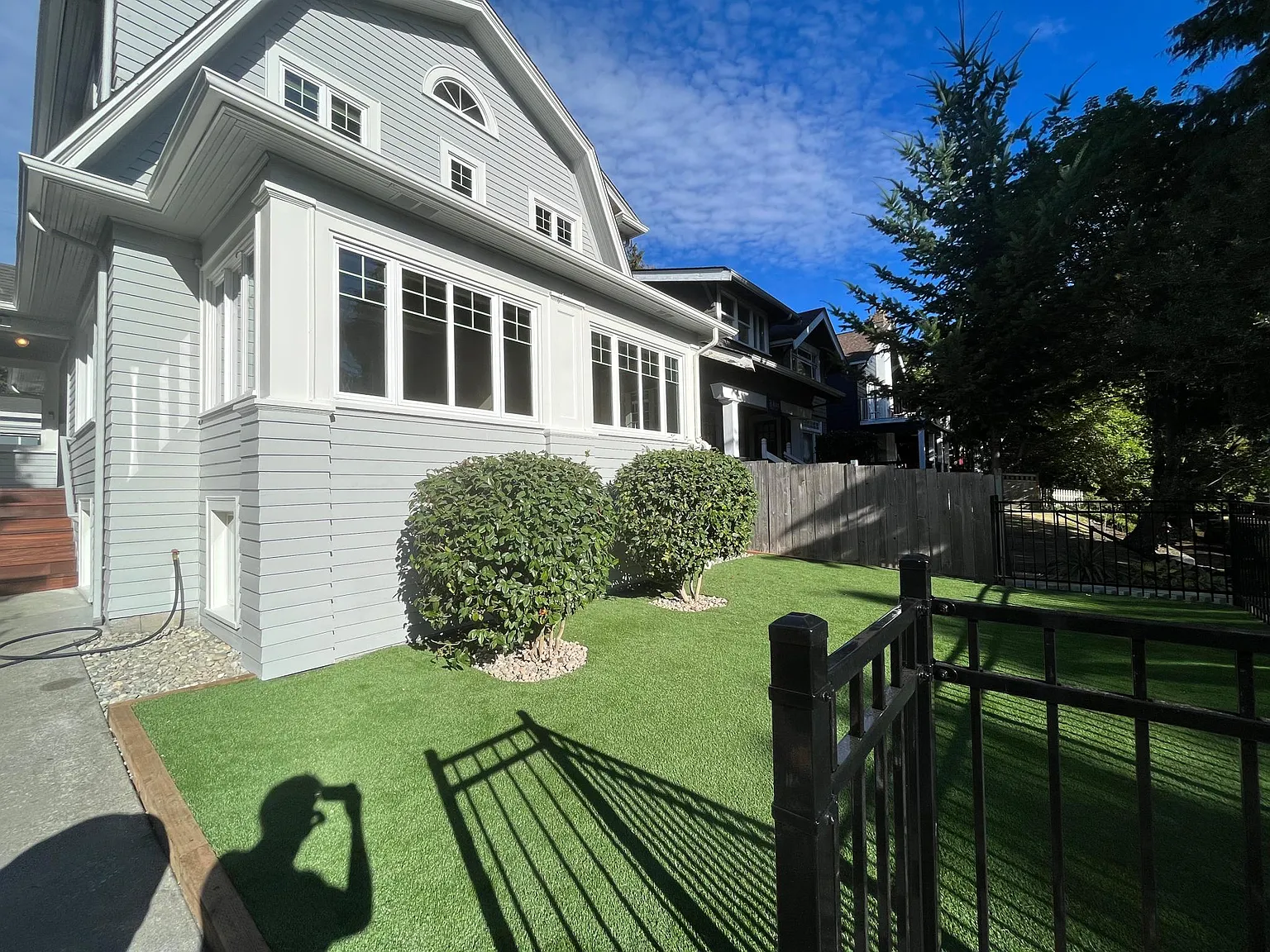 10 bed, 3100 sqft, $13,500 — Photo 2