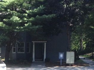 375 Angell Rd APT E, North Providence, RI 02904