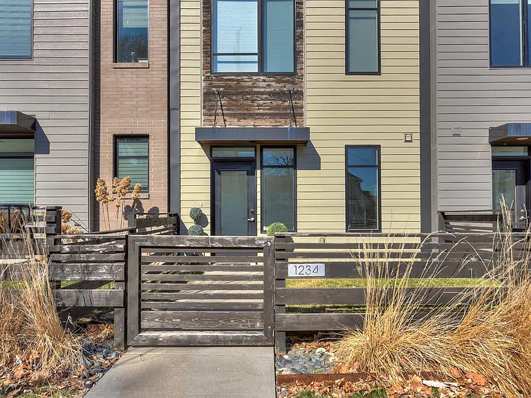 1234 S 10th St — Photo 3