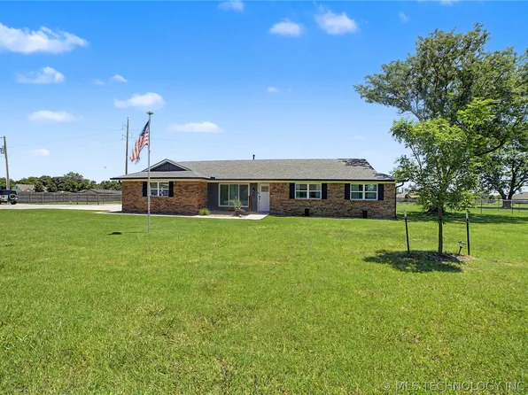 1120 Sequoyah Dr, Oologah, OK 74053