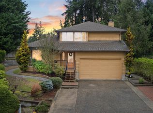 628 151st Pl NE, Bellevue, WA 98007