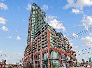 1185 Dupont St #914, Toronto, ON M6H 0G1
