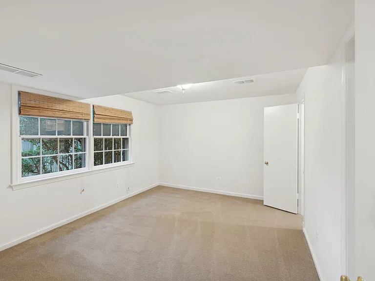 6313 Stoneham Ln — Photo 29