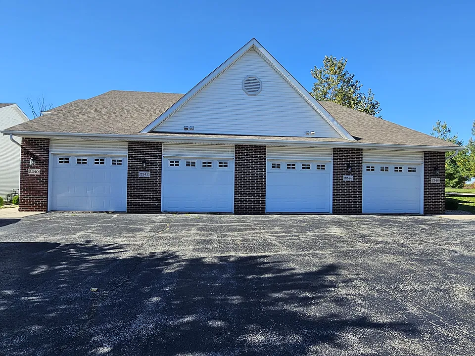 2242 Grandchester Pl