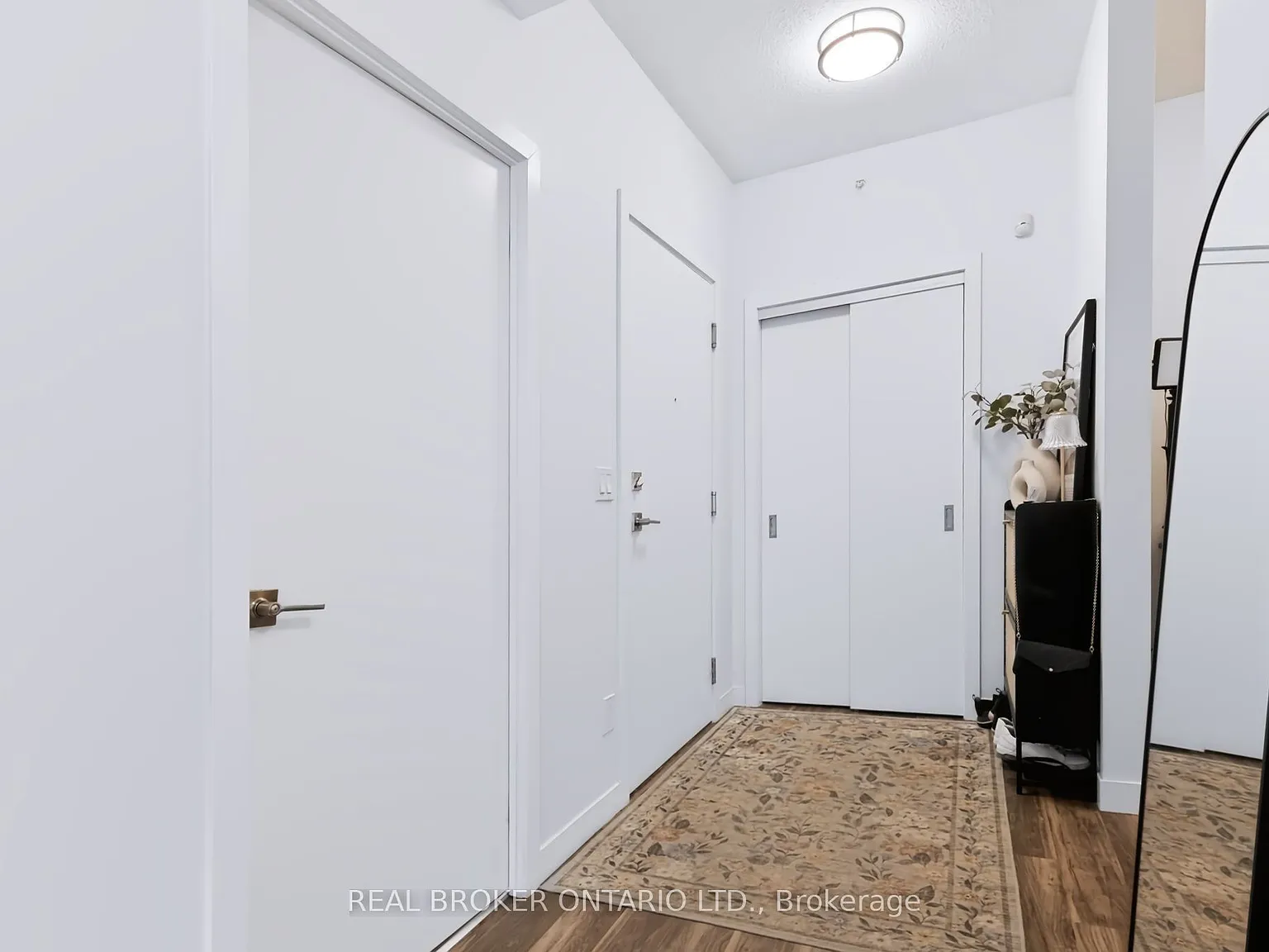 1 bed, $2,450 — Photo 3