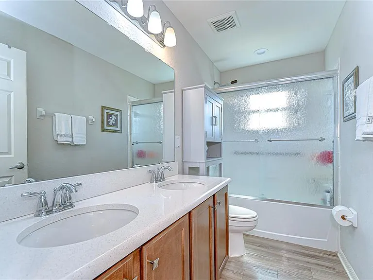 6731 Castle Green Pl — Photo 35