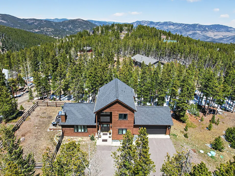 28 Valley View Ln