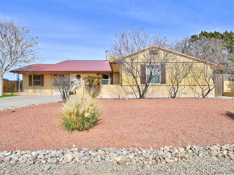 1st image of 7013 Aztec Rd NE