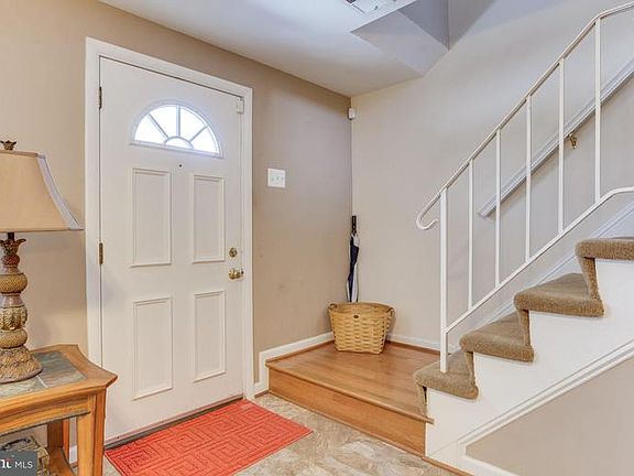 3rd image of 5271 Mantle Ct