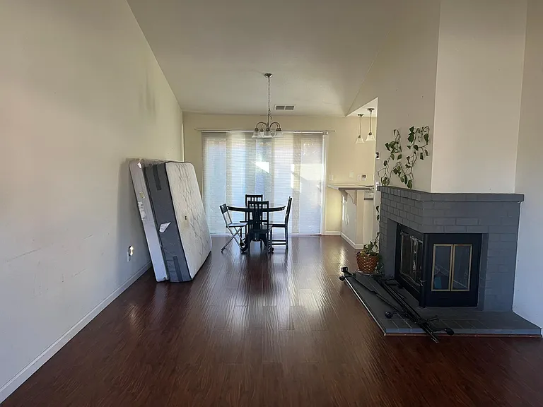 2118 Alexander Way — Photo 2