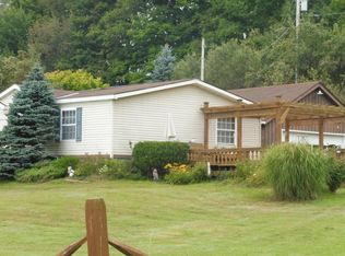 6 Jacobsen Rd, Morris, NY 13808