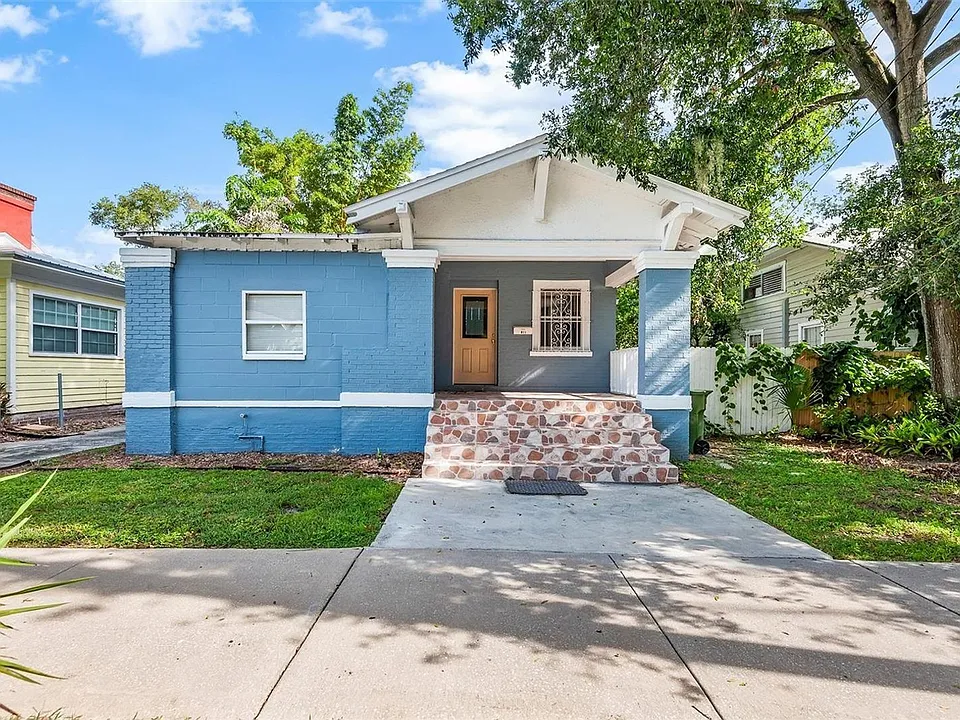 811 W Amelia Ave