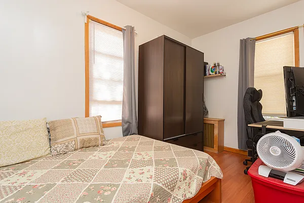 Sold by Keller Williams Realty Landmark | media 17