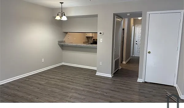 2350 Hill St #H — Photo 3