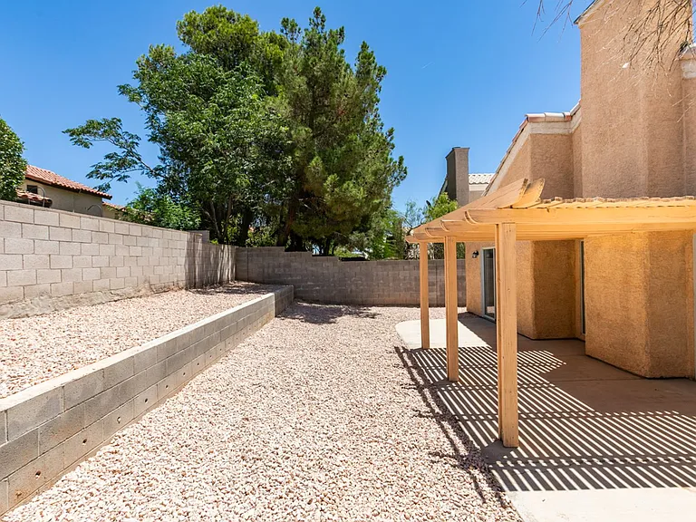 8664 Buttercreek Way — Photo 40