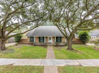 6035 Shakespeare Dr, Baton Rouge, LA 70817