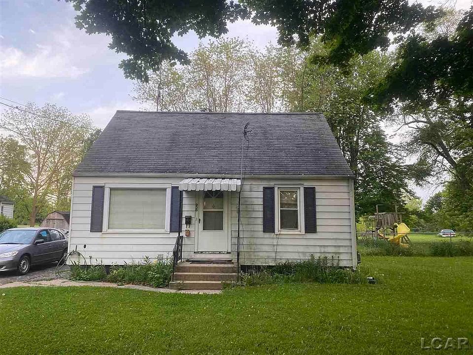 938 State St, Adrian, MI 49221 Zillow