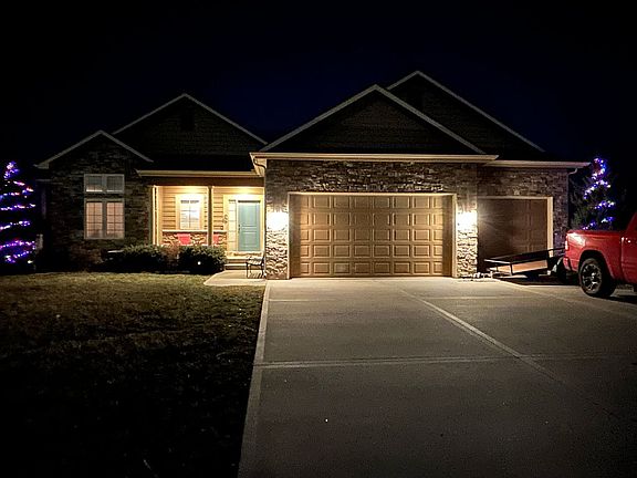 2nd image of 640 Shady Bend Dr