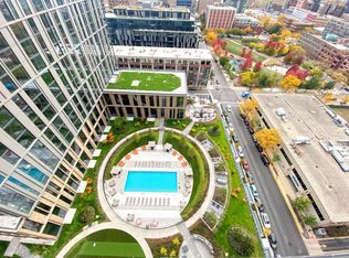 850 W Madison St #2012, Chicago, IL 60607